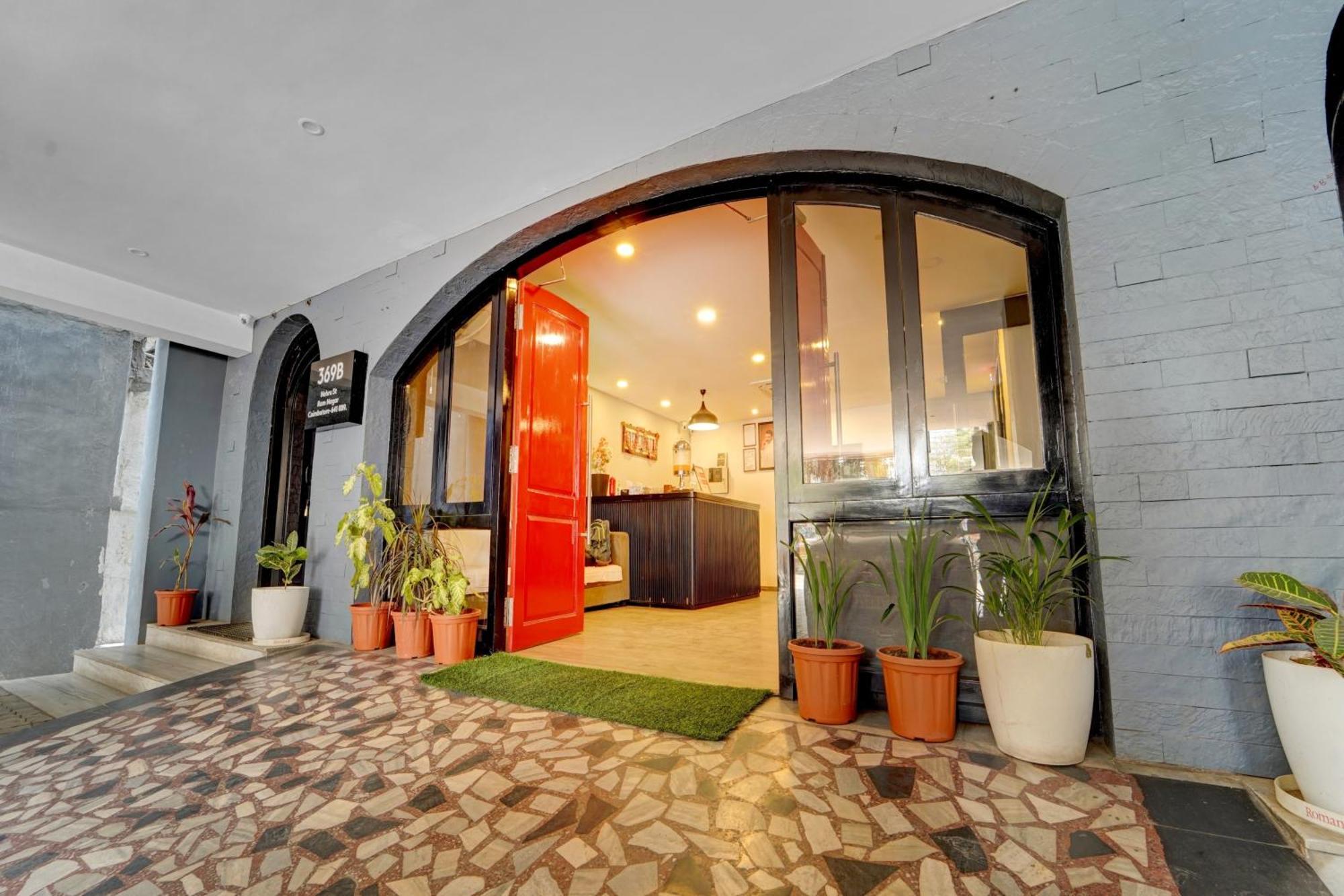 Отель Super Townhouse Four Season Коимбатур Экстерьер фото